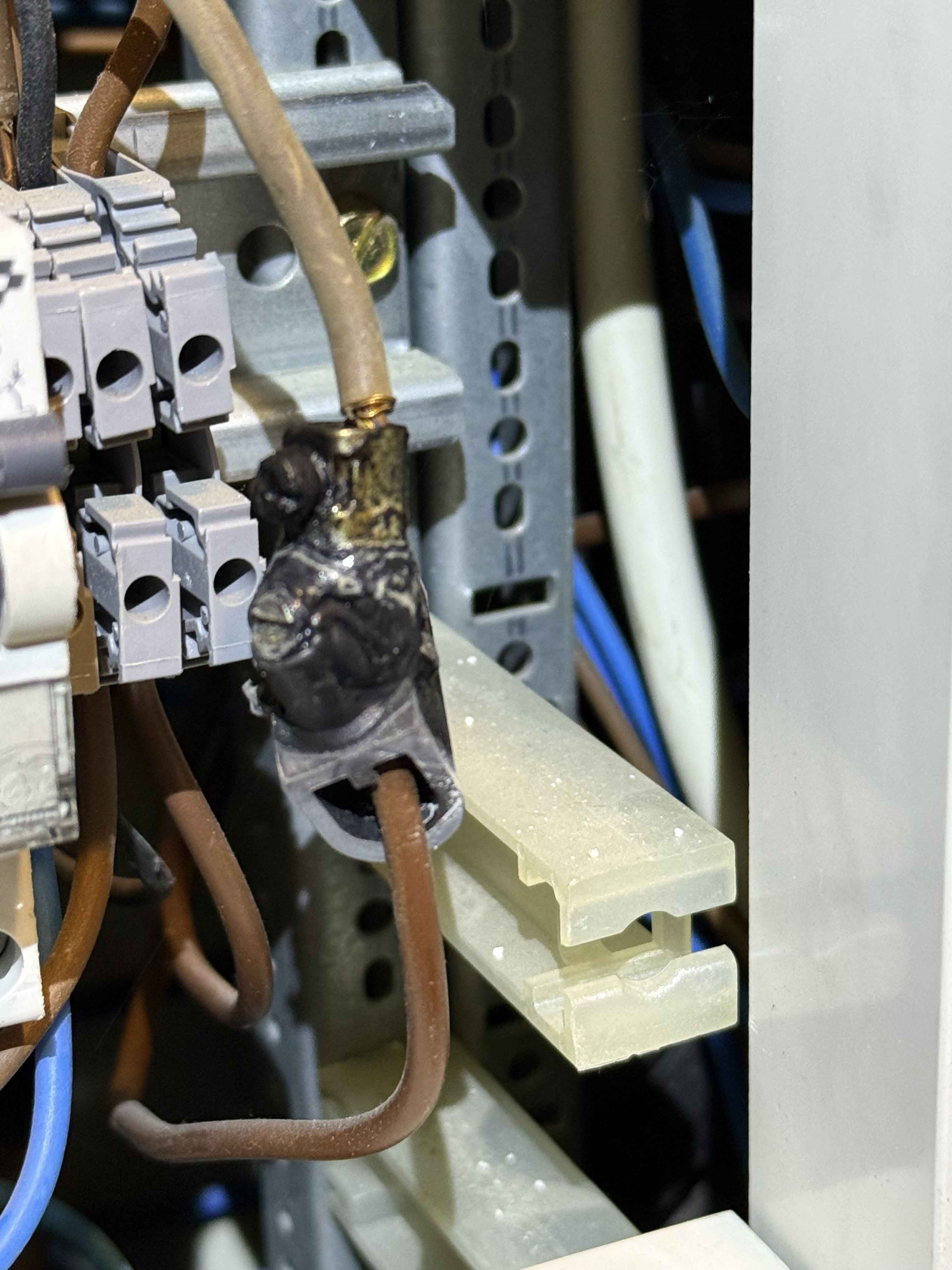 Dépannage — LAROSE Électricité Longwy